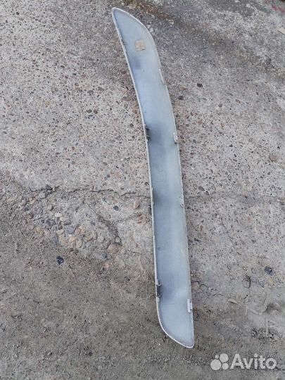 Молдинг на бампер Мазда Премаси 2000 г