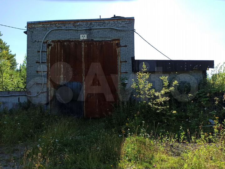 Гараж, > 30 м²