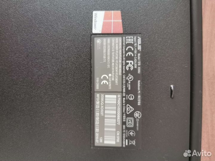 Ноутбук asus X556U озу12Гб SSD256Гб