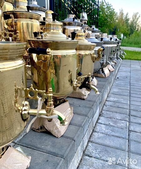 Самовар на дровах латунный