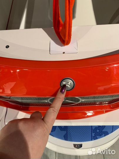 Детская кровать машина