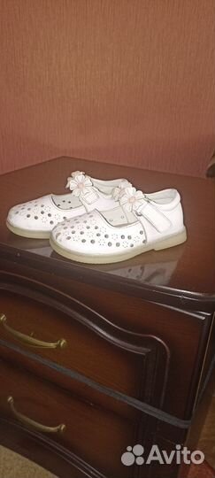 Сандалии для девочки