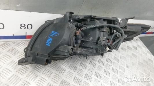 Фара правая toyota corolla E15 (NDN49MU01)