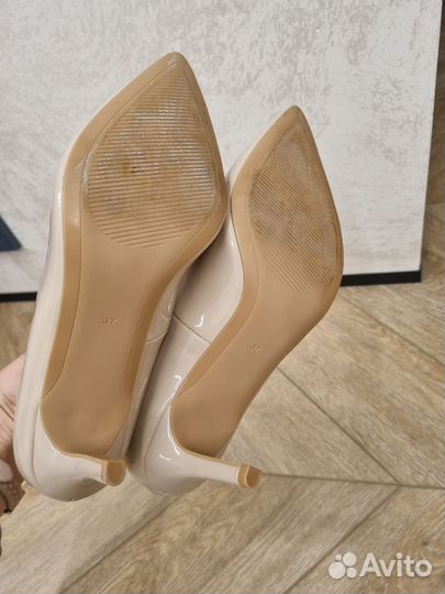 Туфли женские 37 размер бежевые