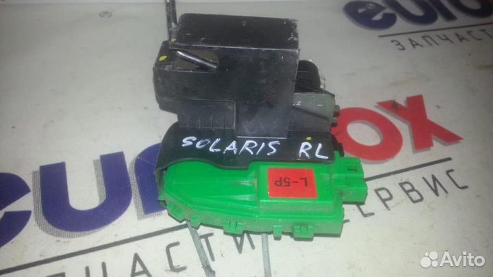 Замок двери задней левой Hyundai Solaris 2010