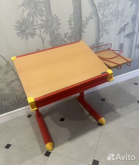 Растущая парта Libao