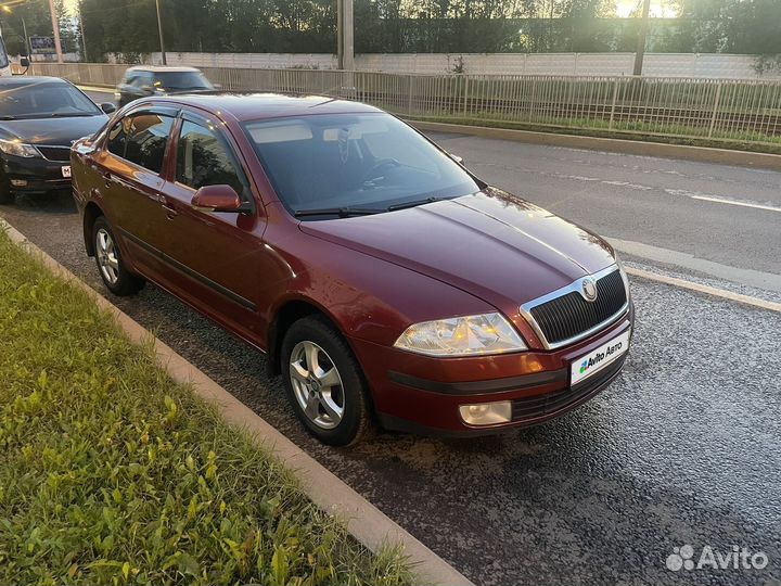 Skoda Octavia 1.6 МТ, 2008, 275 320 км