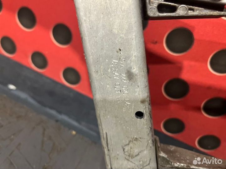 Распорная планка Mercedes-Benz S W222 656 2018