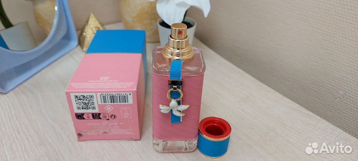 Парфюмерная вода Carolina herrera