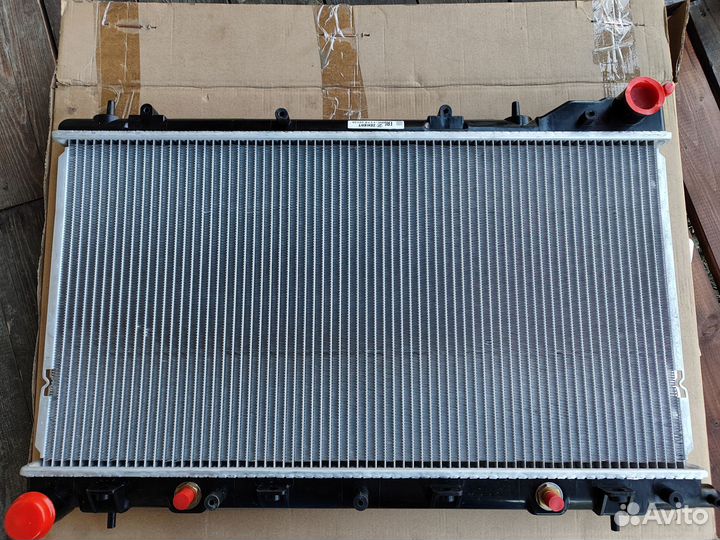 Радиатор охлаждения subaru forester 2