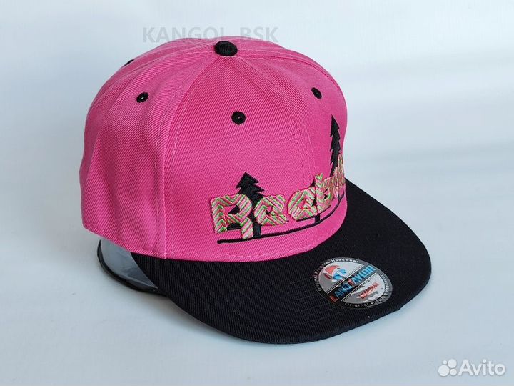 Бейсболка с прямым козырьком 