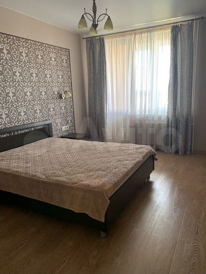 2-к. квартира, 74 м², 10/15 эт.