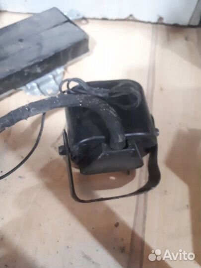 Сирена штатной сигнализации мерседес 212,205