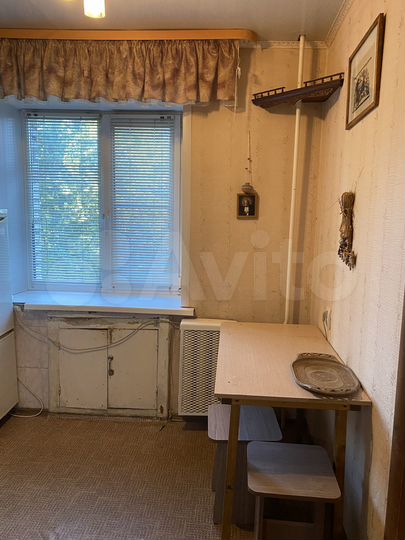 2-к. квартира, 43 м², 3/5 эт.