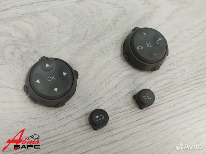 Кнопки на мультируль Mercedes-Benz S-Class W221
