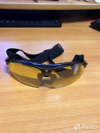 Очки спортивные