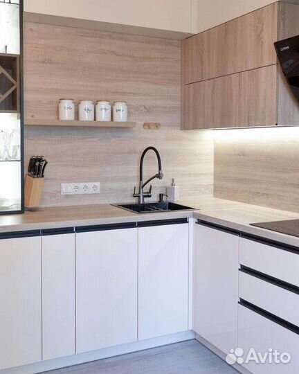 Кухня под потолок