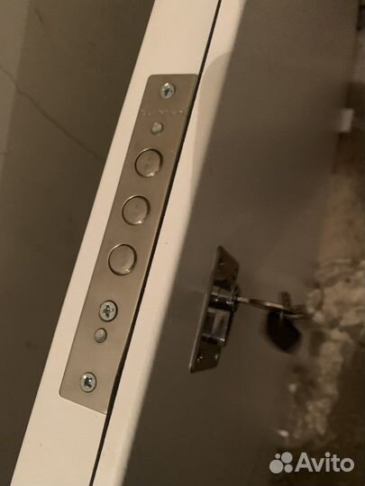 Дверь стальная сплошная