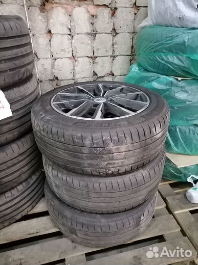 Колеса на Toyota Camry r17 зимние