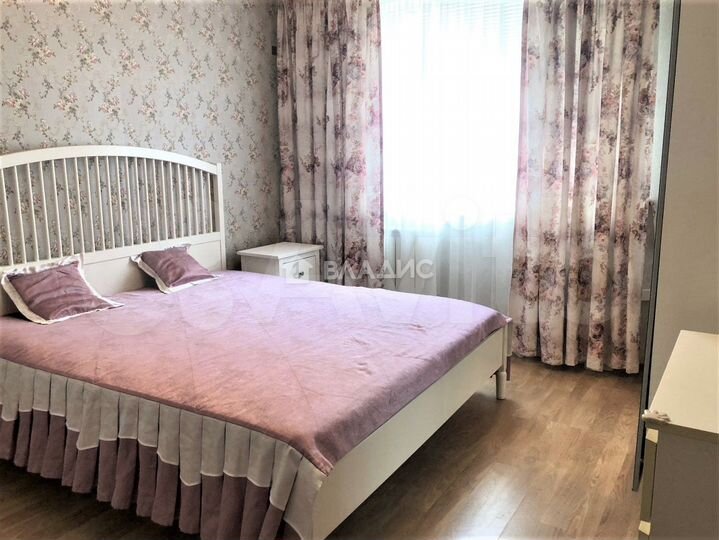 2-к. квартира, 70 м², 13/22 эт.