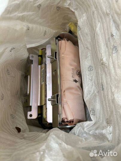 Подушка безопасности пассажира Honda Legend 4