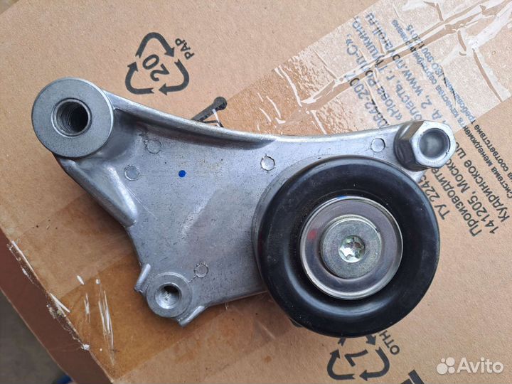 Новый ролик натяжного приводного ремня