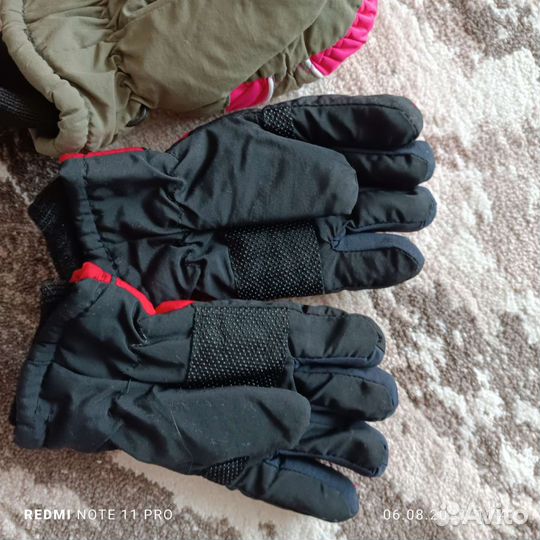 Варежки новые на 3-5 лет