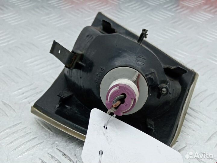 Поворотник правый Volkswagen Passat B5 1999