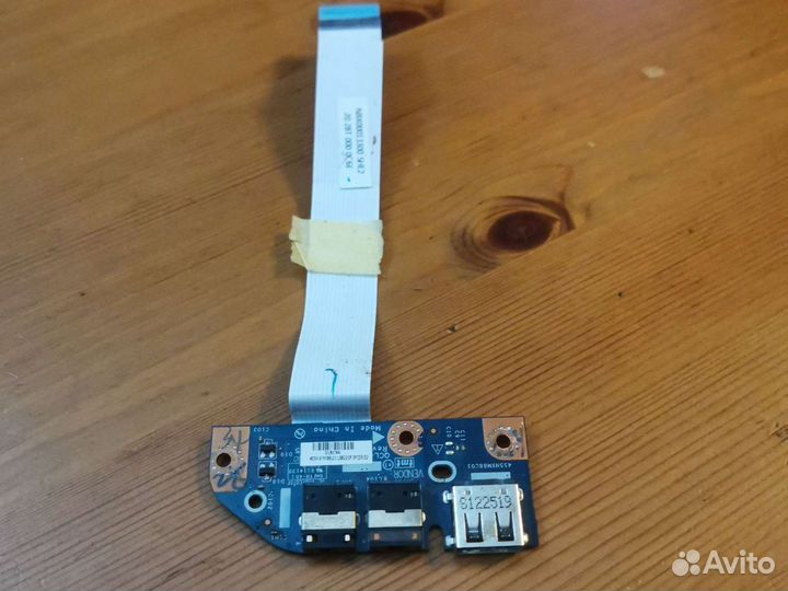 Плата с разъемом USB