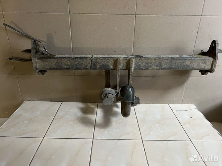 Фаркоп Subaru Forester 2013