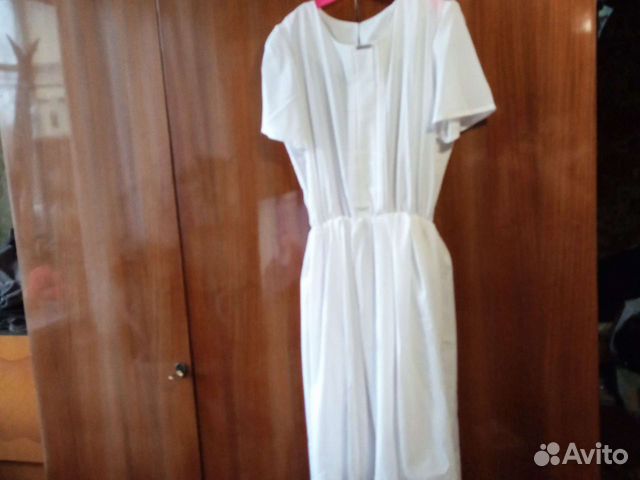 Платье белое новое 50 размера