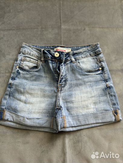 Джинсовые шорты