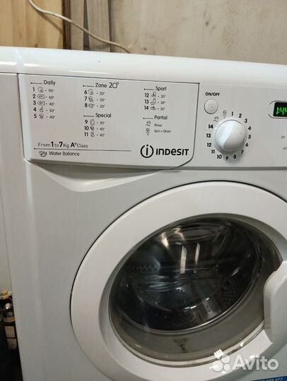 Стиральная машина indesit