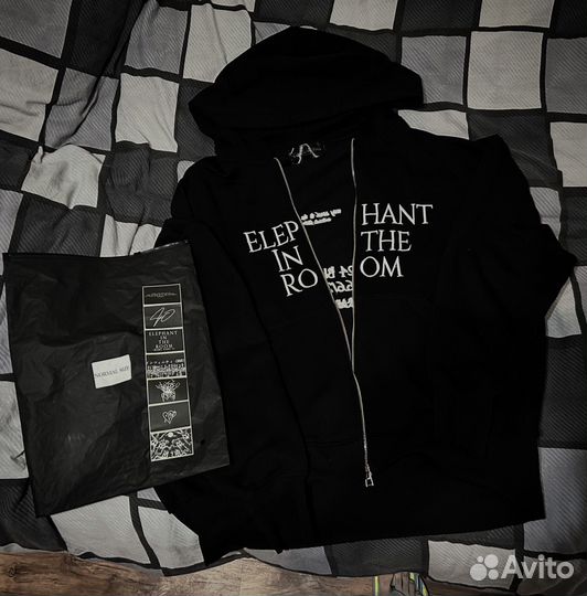 Elephant in the room conjuctiva