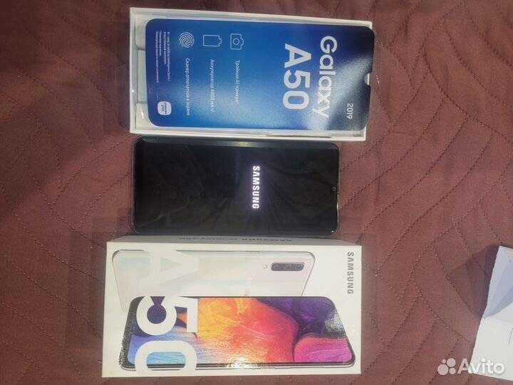 Samsung Galaxy A50, 4/64 ГБ
