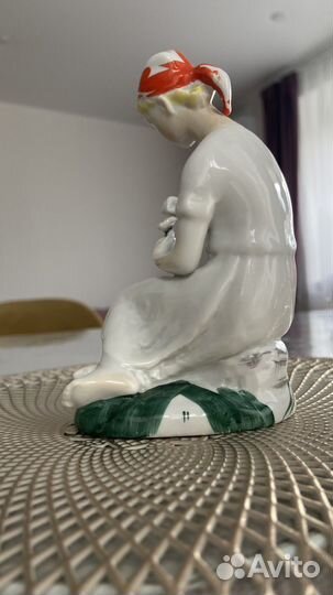 Фарфоровая статуэтка СССР