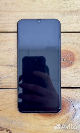 Samsung Galaxy A50, 4/64 ГБ