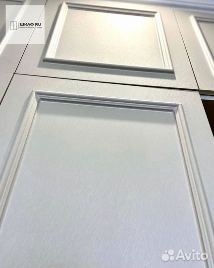 Распашной шкаф на заказ