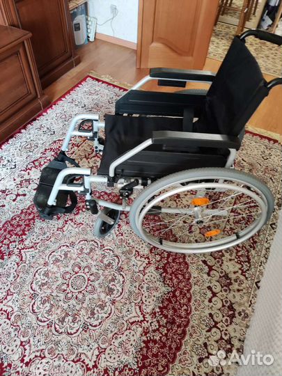 Инвалидная коляска