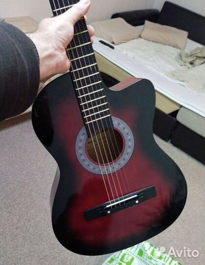 Акустическая гитара новая