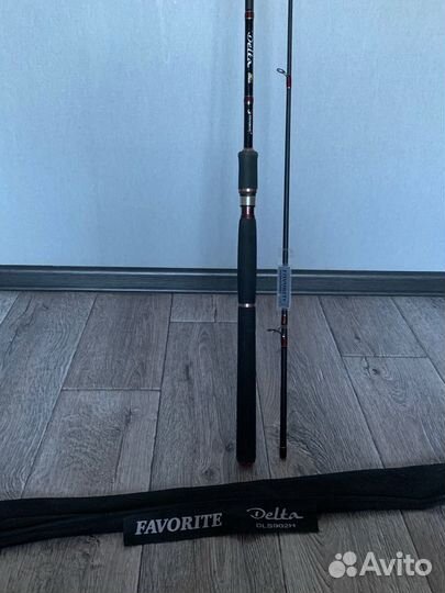 Спининг Favorite Delta DLS902H