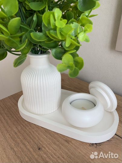 Гипсовые изделия и искусственные растения