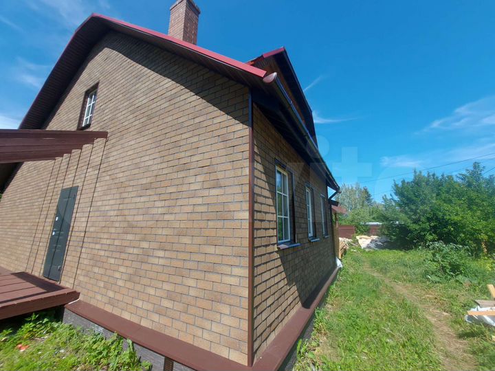 Дом 243 м² на участке 12 сот.