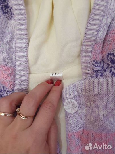 Теплая кофта для девочки