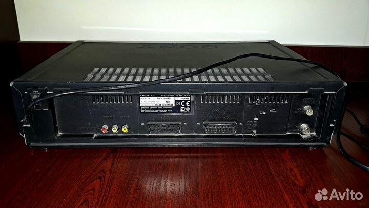 Видеомагнитофон HI-FI Stereo Sony SLV-E880