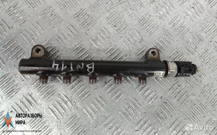 Топливная рампа Opel Antara рест. 2012