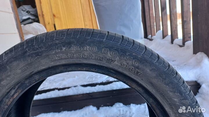 Pirelli P Zero Rosso 225/50 R17