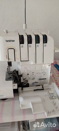 Швейная машина оверлок Brother 3034D