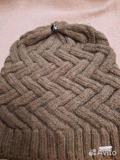 Шапка женская вязаная