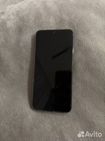 Samsung Galaxy S23, 8/128 ГБ